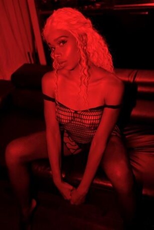 starr-ai-female-escorts-in-toronto-canada-1-226-506-1894-big-0