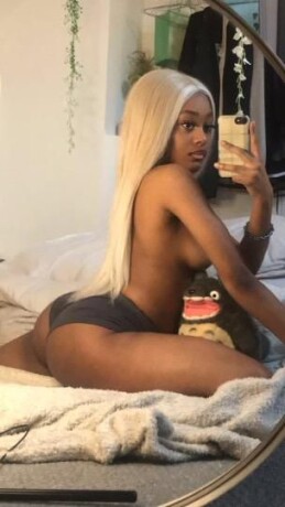 female-escorts-in-queens-ny-408-387-4805-big-3