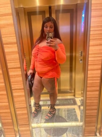 miss-juicy-female-escorts-in-los-angeles-ca-562-741-8323-big-2