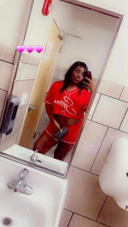 sexy-chocolate-female-escorts-in-indianapolis-in-463-232-5872-big-1