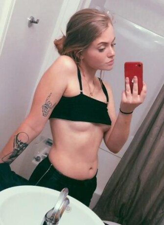 female-escorts-in-atlanta-ga-470-490-9781-big-4